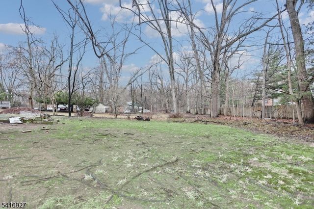 45 Sand Rd, Westwood Boro, NJ 07675
