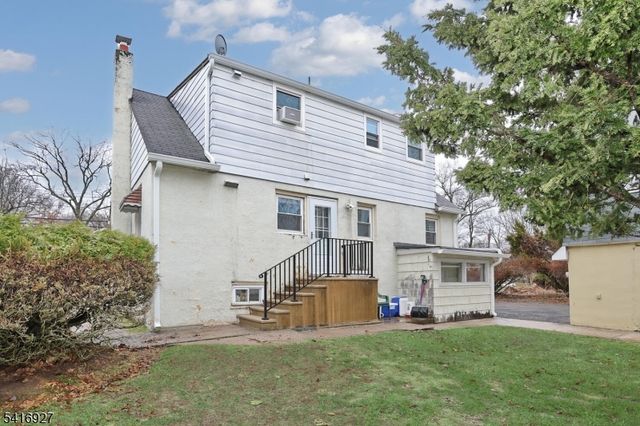 45 Sand Rd, Westwood Boro, NJ 07675