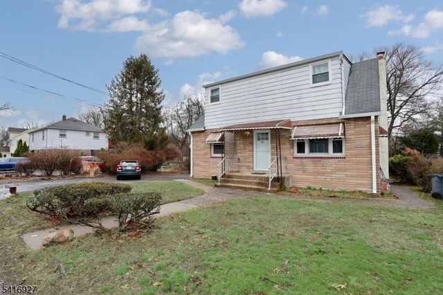 45 Sand Rd, Westwood Boro, NJ 07675