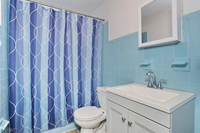 45 Sand Rd, Westwood Boro, NJ 07675
