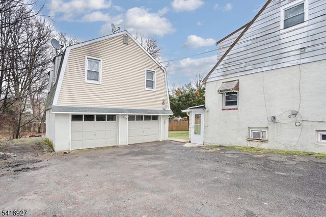 45 Sand Rd, Westwood Boro, NJ 07675