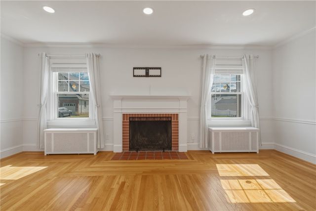 47 Knollwood Avenue, Cranston, RI 02910