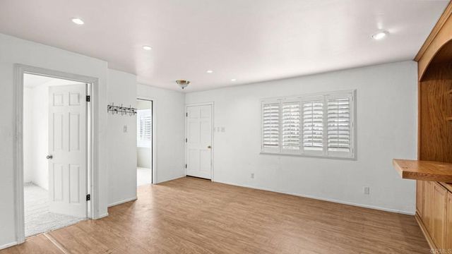 402 4 Santa Barbara Street, Oceanside, CA 92058