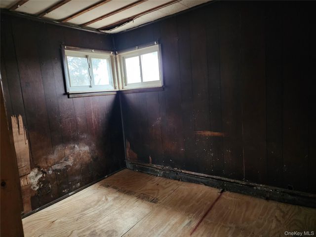 33 Parkway Boulevard, Wyandanch, NY 11798