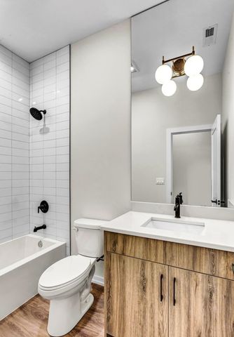 4906 S Saint Lawrence Avenue, Chicago, IL 60615