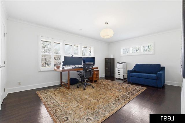 805 Ridgewood Avenue, Omaha, NE 68114