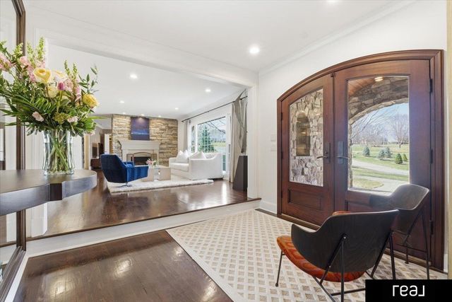 805 Ridgewood Avenue, Omaha, NE 68114