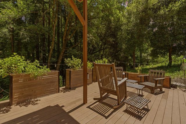 220 Miracle Lane, Santa Cruz, CA 95060