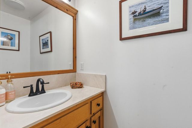 220 Miracle Lane, Santa Cruz, CA 95060