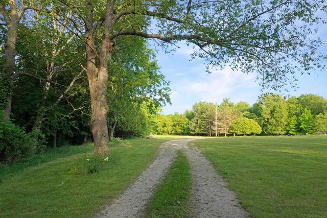 1385 N Blacks Corners Road, Goodland Twp, MI 48444