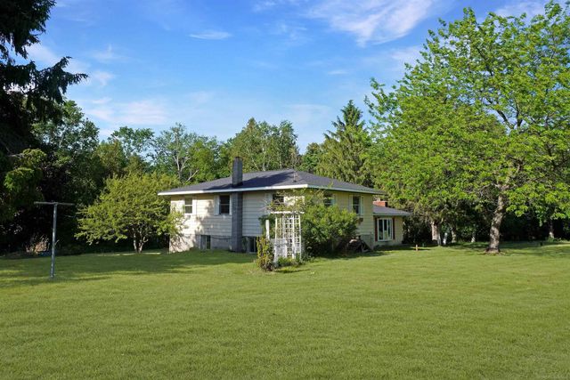 1385 N Blacks Corners Road, Goodland Twp, MI 48444