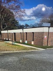 1302 Ohenry N Boulevard, Greensboro, NC 27405