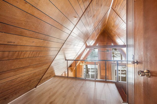 45601 Peninsula Drive, Grand Junction, MI 49056