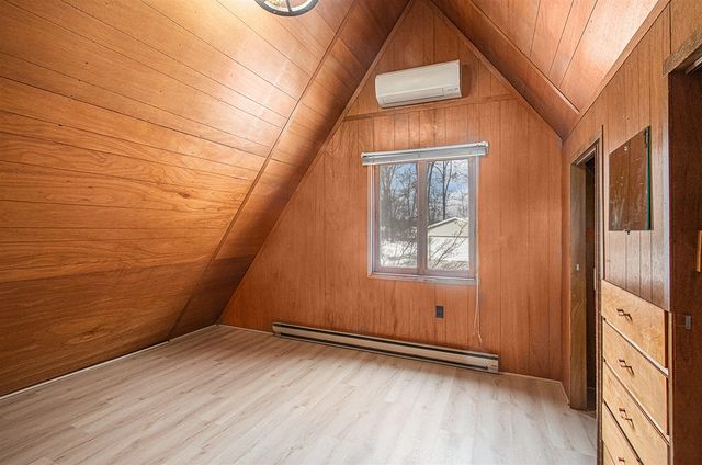 45601 Peninsula Drive, Grand Junction, MI 49056