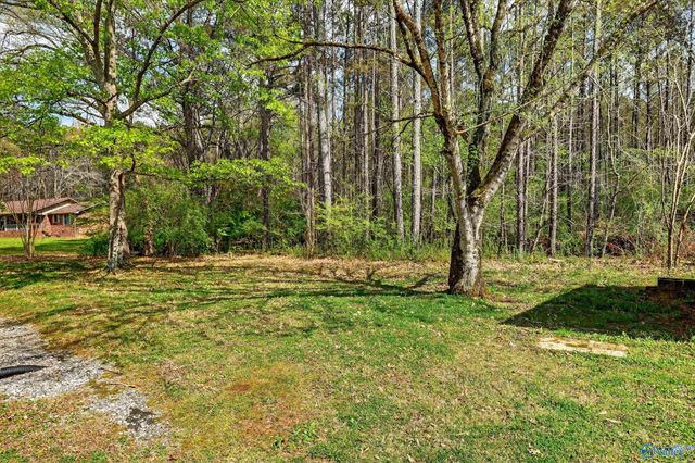 331 J B Hawkins Road, Gurley, AL 35748