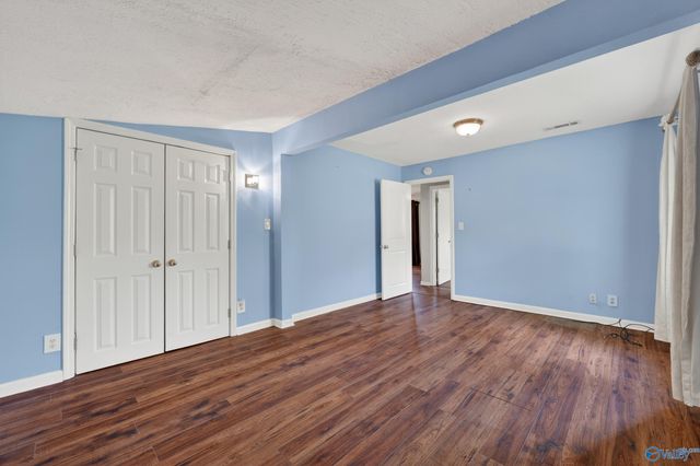 331 J B Hawkins Road, Gurley, AL 35748