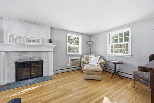 276 Pond Street, Franklin, MA 02038