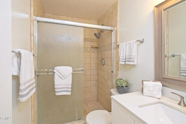 610 Hillcrest Drive, Camarillo, CA 93012