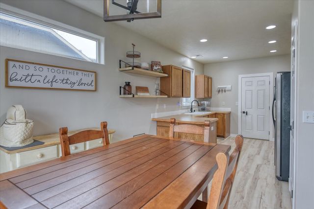 12421 W 4th Ave, Airway Heights, WA 99001