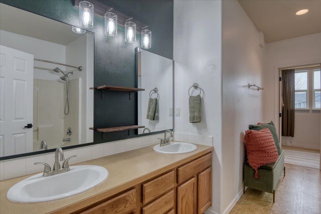 12421 W 4th Ave, Airway Heights, WA 99001