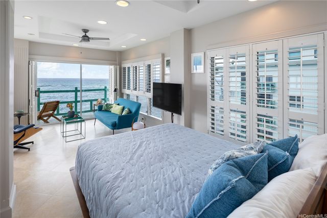 2957 Kalakaua Avenue 518, Honolulu, HI 96815