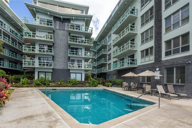 2957 Kalakaua Avenue 518, Honolulu, HI 96815