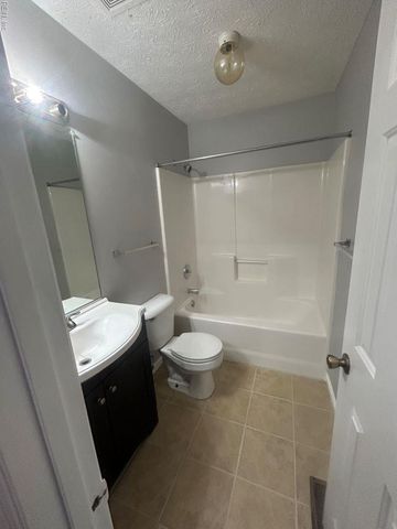 64 Ireland ST, Hampton, VA 23663