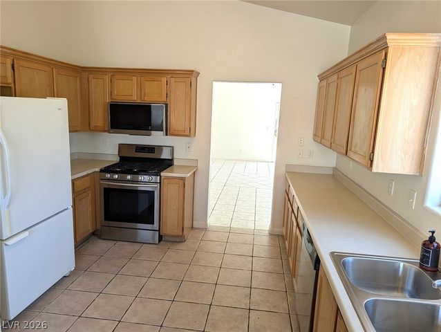 1957 Tallow Tree Avenue, North Las Vegas, NV 89032