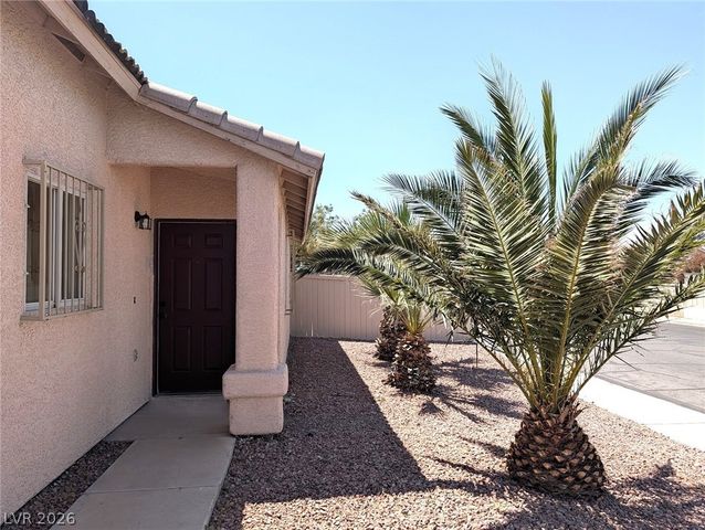 1957 Tallow Tree Avenue, North Las Vegas, NV 89032