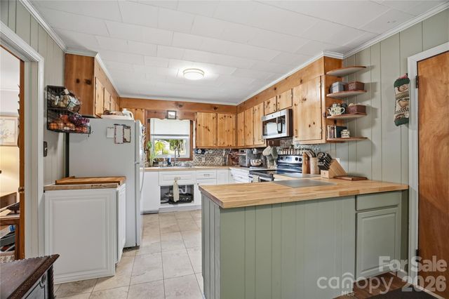 605 W 19th Avenue, Gastonia, NC 28052