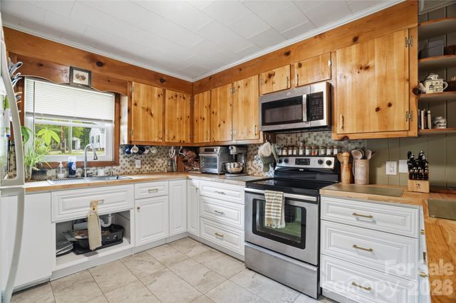 605 W 19th Avenue, Gastonia, NC 28052
