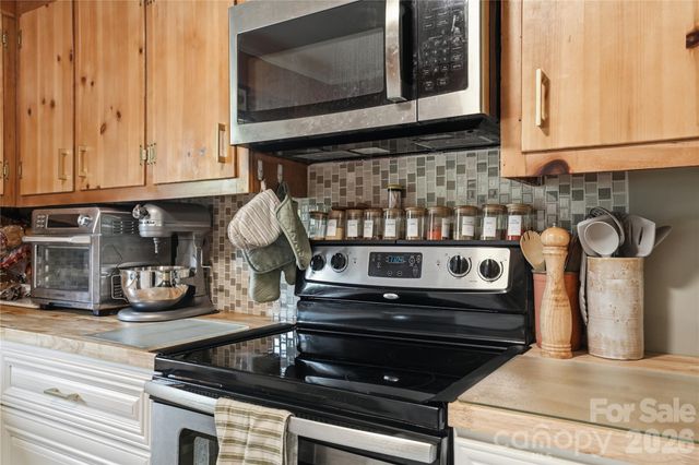 605 W 19th Avenue, Gastonia, NC 28052