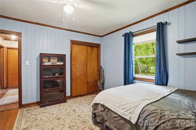 605 W 19th Avenue, Gastonia, NC 28052