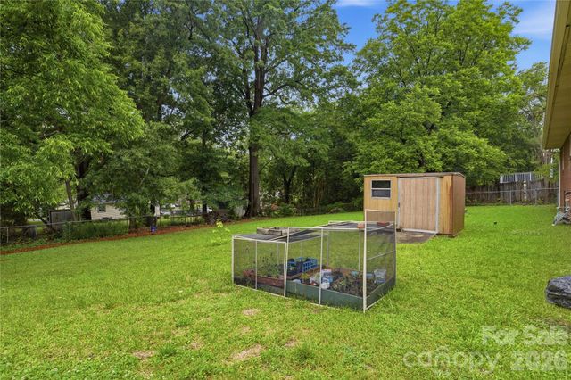 605 W 19th Avenue, Gastonia, NC 28052