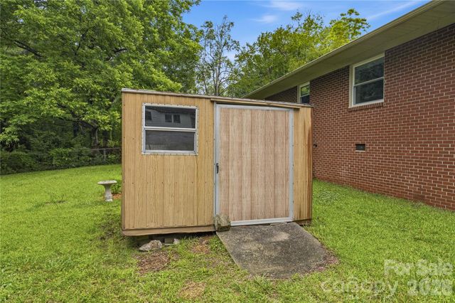 605 W 19th Avenue, Gastonia, NC 28052