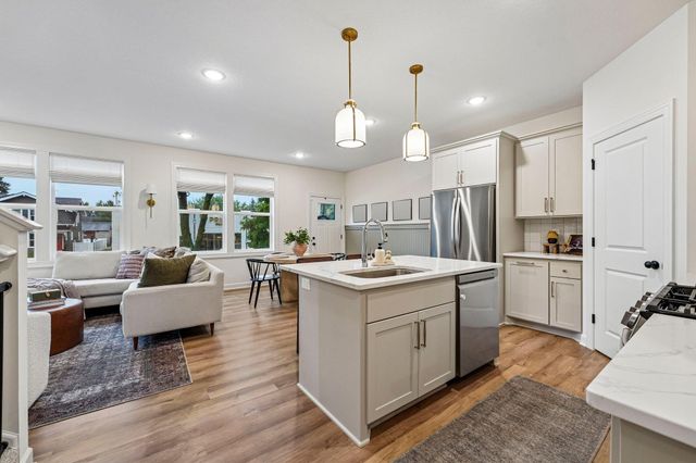 1307 Randolph Avenue, Saint Paul, MN 55105