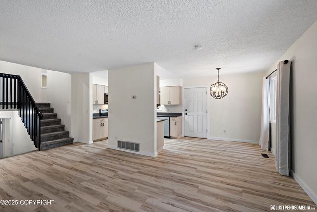 5321 Larkspur Street, Anchorage, AK 99507