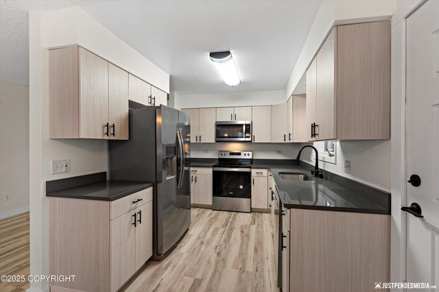 5321 Larkspur Street, Anchorage, AK 99507