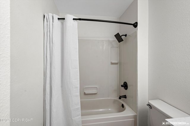 5321 Larkspur Street, Anchorage, AK 99507