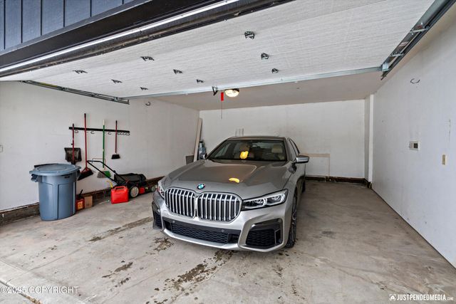 5321 Larkspur Street, Anchorage, AK 99507