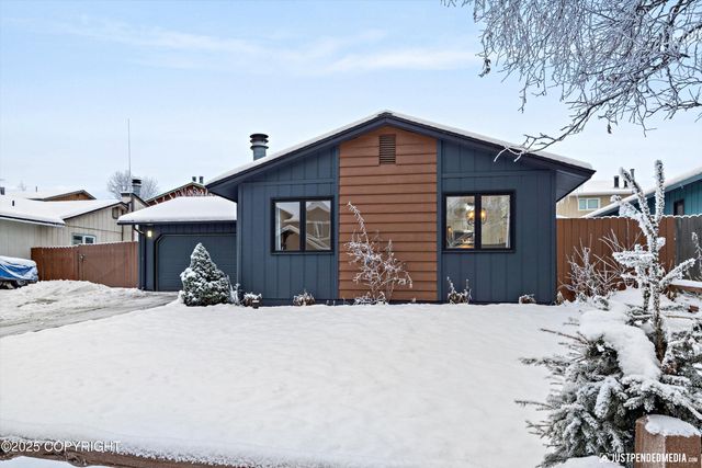 5321 Larkspur Street, Anchorage, AK 99507