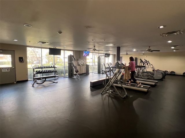 1100 W Trinity Mills Road 3015, Carrollton, TX 75006