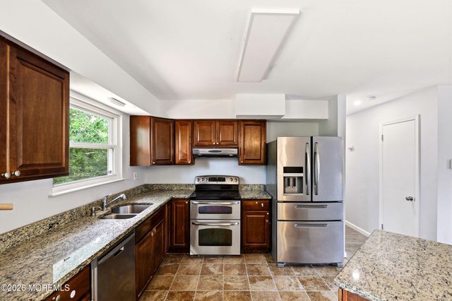 3 Cherokee Drive, Browns Mills, NJ 08015