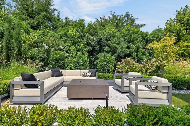 9578 Hampton Reserve Dr, Brentwood, TN 37027