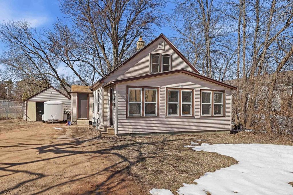 748 ISADORE STREET, Stevens Point, WI 54481