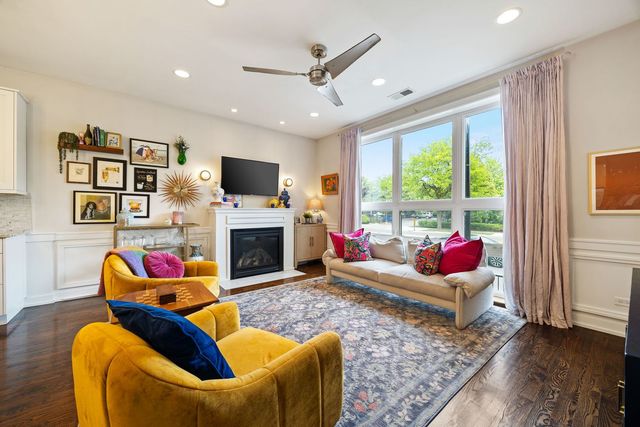 4042 N WESTERN Avenue 1N, Chicago, IL 60618