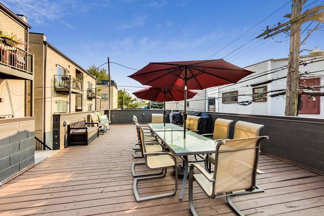 4042 N WESTERN Avenue 1N, Chicago, IL 60618