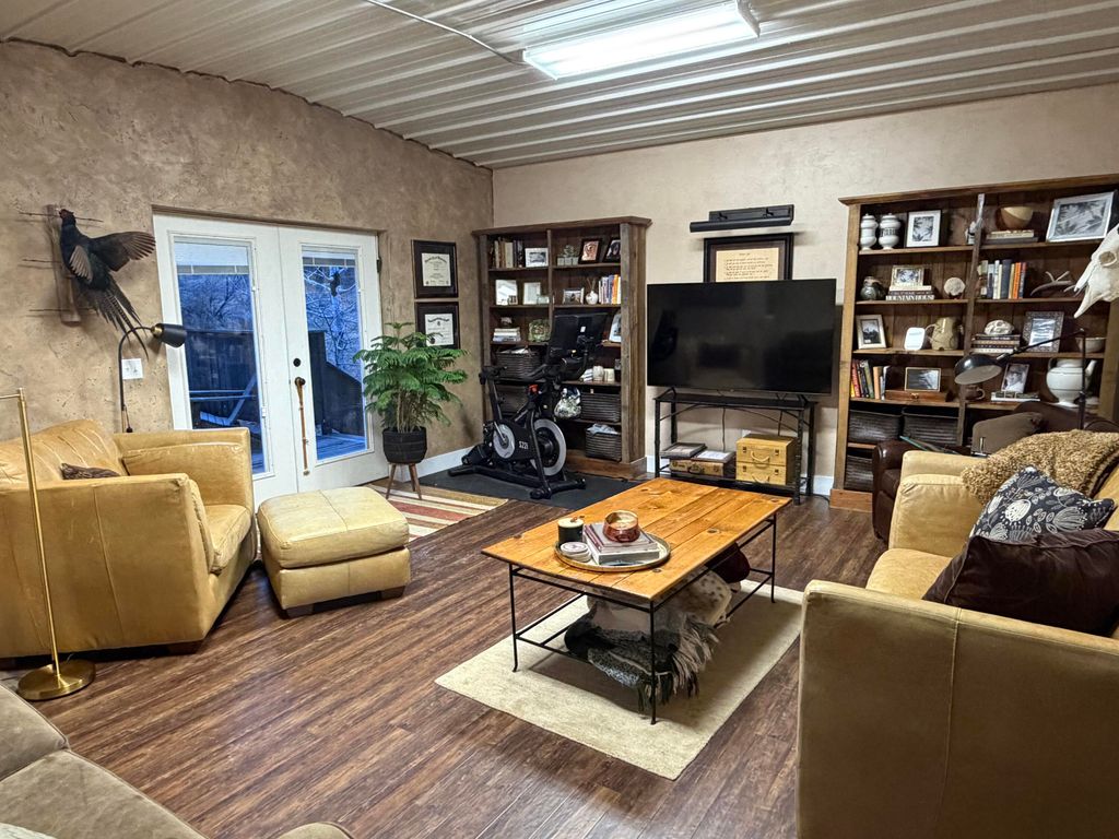 1030 N Carrington Avenue, Buffalo, WY 82834 photo 5