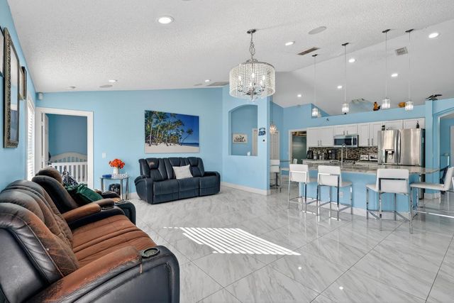 1121 SW Ivanhoe Street W, Port St. Lucie, Port St Lucie, FL 34983