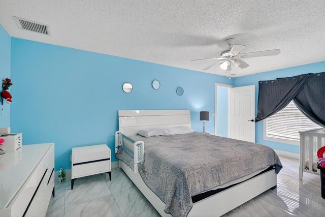 1121 SW Ivanhoe Street W, Port St. Lucie, Port St Lucie, FL 34983